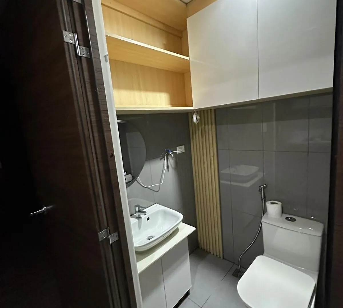 Apartment 1Br Air Residences Condo, Ayala Ave, Makati Manila